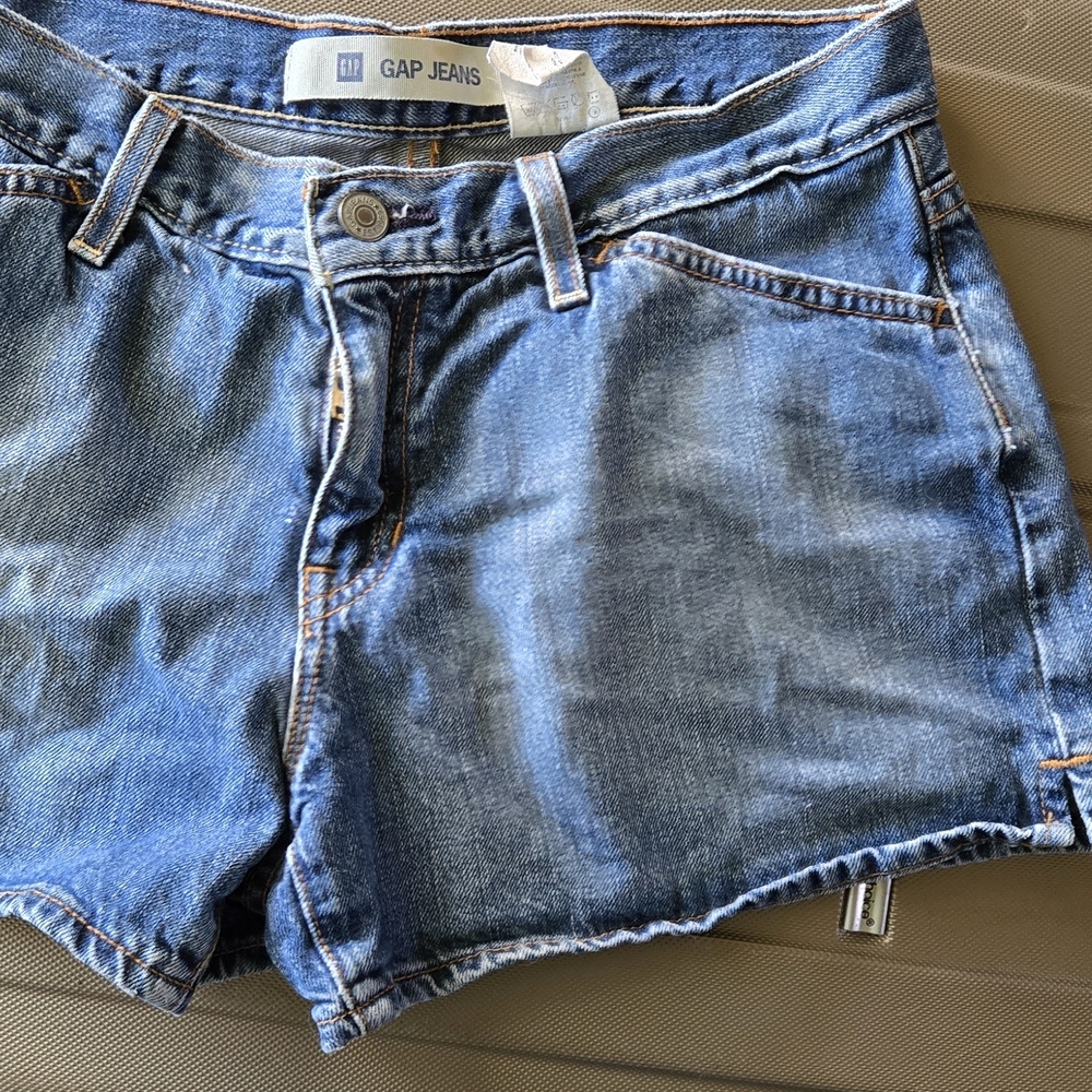 GAP Women's Blue Denim Shorts Snap Back Pockets